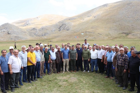 Tütüncü, AK Parti’nin çoban ateşinin yakıldığı Söbüce Yaylası’nda