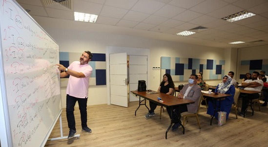 Yabancı Diller Akademisi’nin yeni dönem kayıtları başladı
