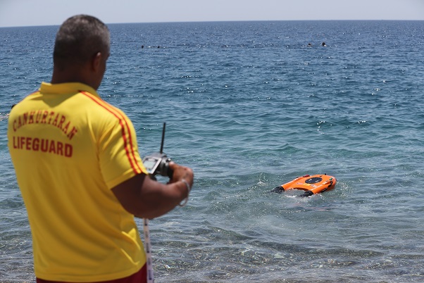 İnsansız cankurtaran robotuyla hızlı müdahale