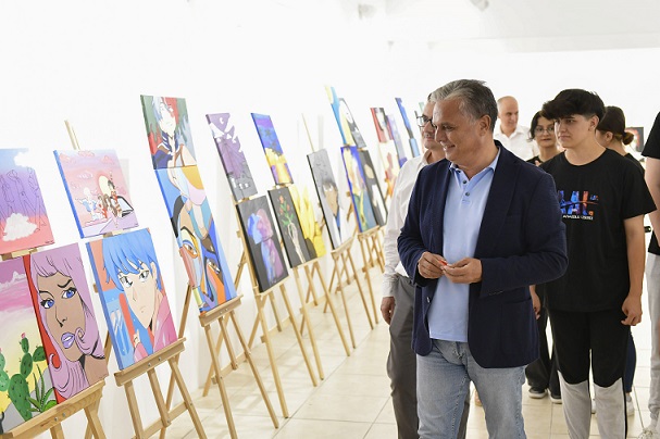 Aksulu öğrenciler Muratpaşa’da sergi açtı