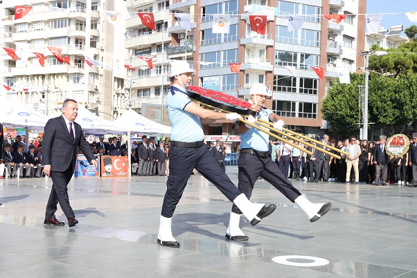 Başkan Böcek Gaziler Günü’nü kutladı