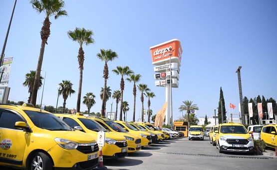 Antalya’da turizm bölgesinde yabancı dil bilmeyen taksici kalmayacak