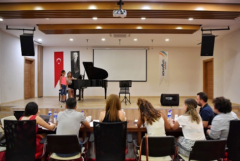 Müzik Akademisi seçmelerine yoğun ilgi