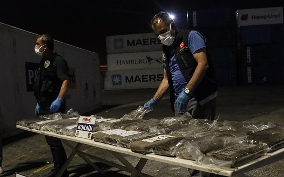 Mersin Uluslararası Limanı’nda 48 kilo 800 gram kokain ele geçirildi