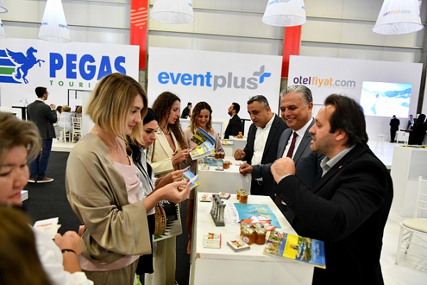 Fuarda Kaleiçi gönüllüsü