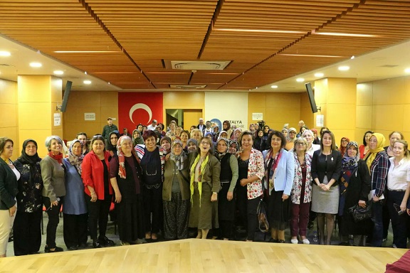 Çiftçi kadınlar, büyükşehirde toplandı
