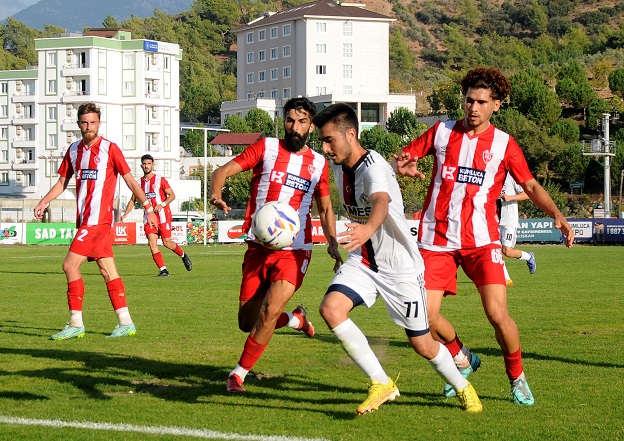Kumluca Belediyespor : 3 – Meram Kara Kartallarspor: 0