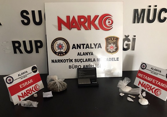 Antalya’da Emniyetten Narkotik Operasyonu