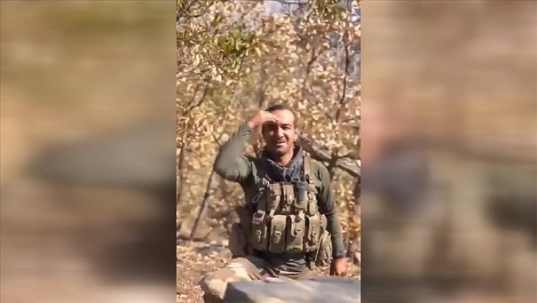 Şehit Astsubay Emre Sevinç’in zeybek oynarken çekilen görüntüsü sosyal medyada ilgi gördü