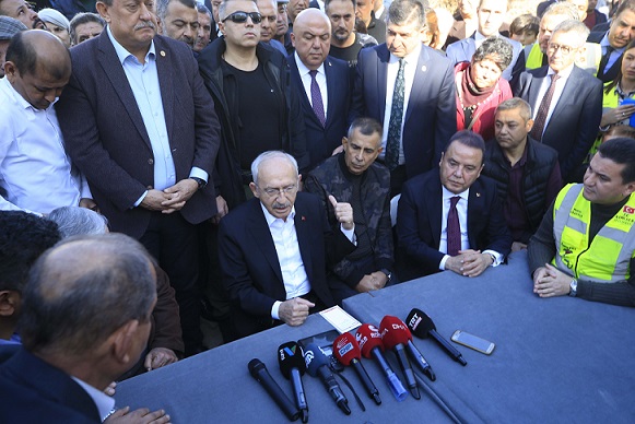 Kılıçdaroğlu, sel afeti yaşanan Kumluca’yı ziyaret etti