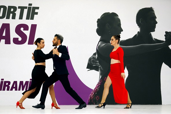 Antalya’da Salsa Rüzgarı Esiyor