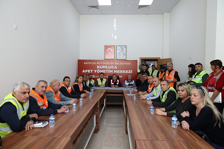 Başkan Böcek afet bölgesinde