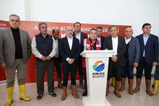 CHP heyeti Kumluca ve Finike’nin ‘Afet Bölgesi’ ilan edilmesini istedi