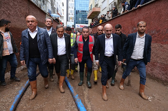 CHP heyeti Kumluca ve Finike’nin ‘Afet Bölgesi’ ilan edilmesini istedi