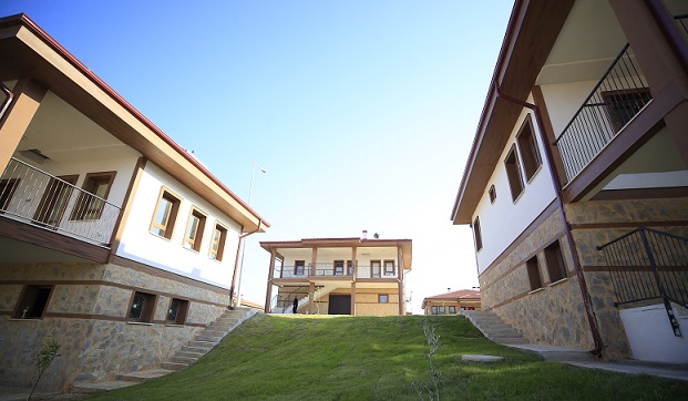 Manavgatlı yangın mağdurları yeni evlerine kavuşuyor