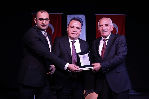 Başkan Muhittin Böcek Dadaşlar ile buluştu