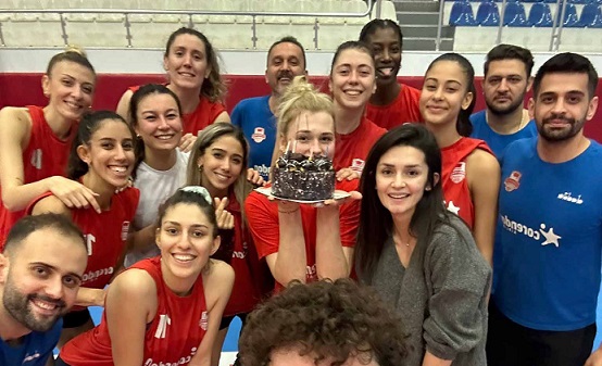 Dudek’e sürpriz doğum günü