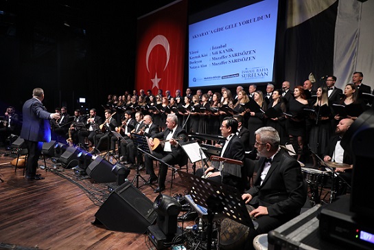 İsmail Baha Sürelsan’da Türkü Ziyafeti