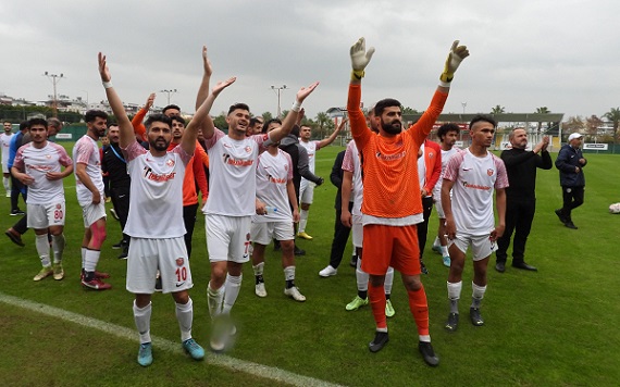 Galibiyeti kaçıran Kepez yine lider