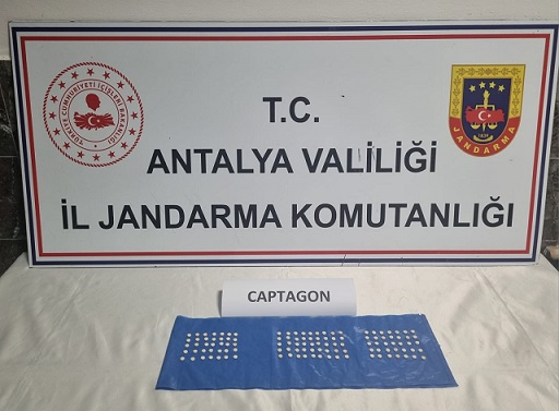 Antalya’da Jandarma ekipleri uyuşturucu satıcılarına göz açtırmıyor