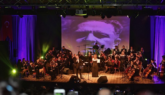 Konyaaltı Nazım Hikmet’i andı