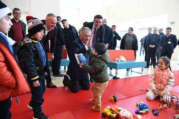 Valisi Yazıcı: Depremzedelerimiz İle İlgili Çalışmaları Yakından Takip Ediyoruz