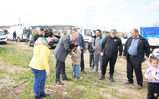 Başkan Şahin Depremzedeleri Ziyaret Etti