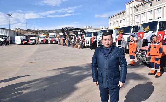 Kepez’in ekipleri deprem bölgesi için yolda