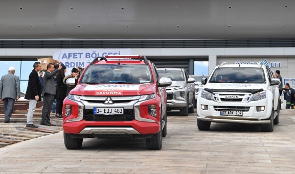 Konyaaltı’ndan deprem bölgesine yardım