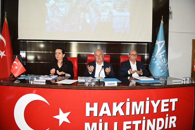 Aksu Meclisinde Depremde Hayatını Kaybedenler İçin Dua