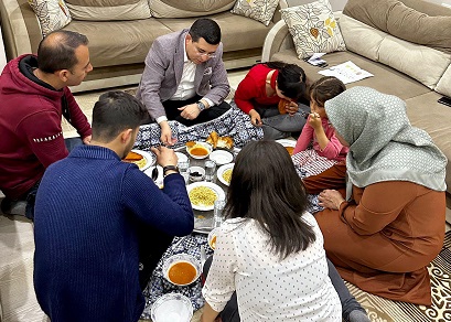 Tütüncü, iftar sofralarına konuk oluyor
