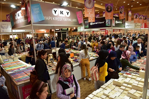 Usta yazarlar 5. Kepez Kitap Fuarı’nda