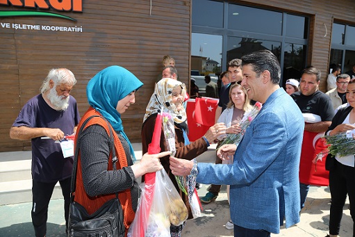 “Gelecek güzel günleri annelerimiz inşa edecek”