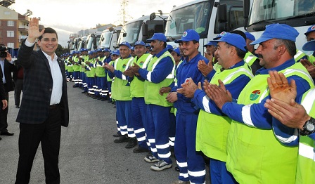 Tütüncü, çalışanının her zaman yanında