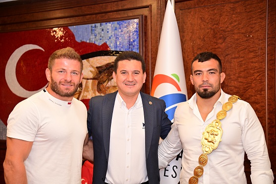 Kırkpınar Başpehlivanı Kumluca’da