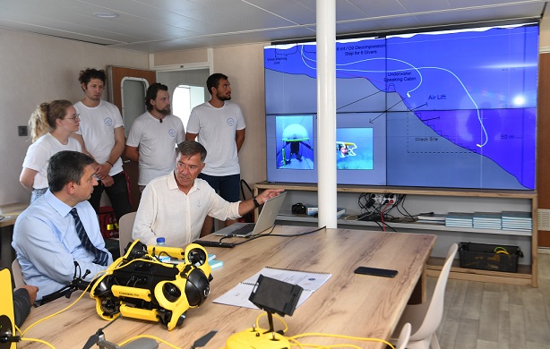Vali Hulusi Şahin Kemer’i Ziyaret Etti