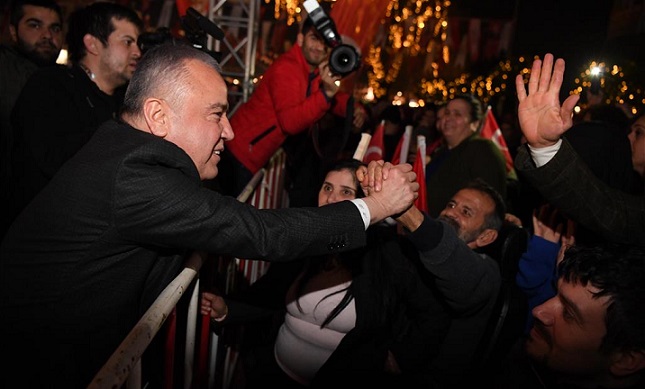 Böcek, PKK ve FETÖ ye geçit vermedi, Altın Portakal Film Festivali iptal edildi