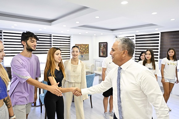 Muratpaşa’nın yetenekli gençleri