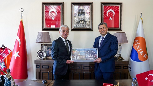 Vali Şahin’den Başkan Geyikçi’ye ziyaret