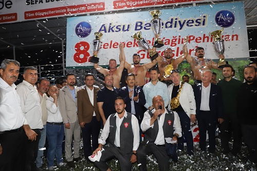 Aksu Geleneksel Yağlı Pehlivan Güreşleri Yapıldı