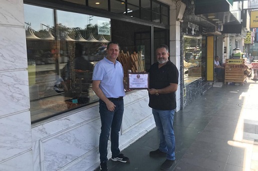 Akdeniz Dondurma’ya Özel Kalite Belgesi Verildi