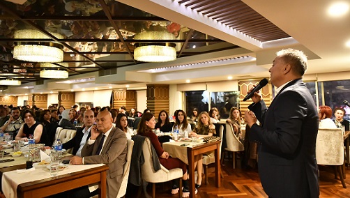 Başkan Uysal, ‘Türkiye’miz için kurduğumuz hayaller gerçek olsun’