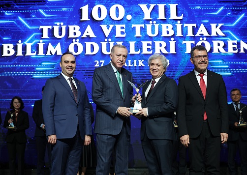 Prof. Dr. Ömer Özkan’a TÜBİTAK Hizmet Ödülü