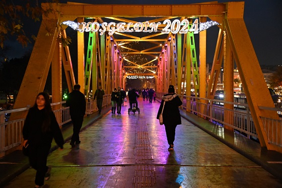Manavgat Yeni Yıla Işıl Işıl Giriyor