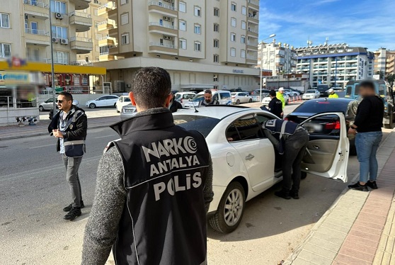 Antalya İl Genelinde “Huzurlu Sokaklar Uygulaması” Yapıldı