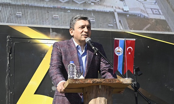 Vali Şahin Bir Irkın Evlatları Aynı Cevherin Damarlarıyız