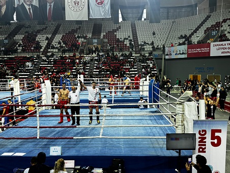 Kemer Belediyesi Kick Boks Takımı göz dolduruyor