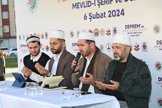 Depremde hayatlarını kaybeden vatandaşlarımız Kepez’de dualarla anıldı