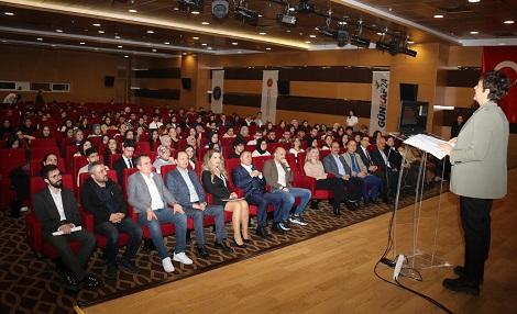 Kent Konseyi Başkanı GÜNKAF’ta gençlerle buluştu