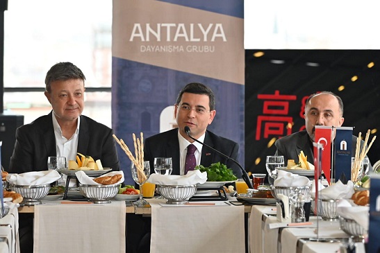 Tütüncü: “Antalya’yı altın çağına ulaştıracak projelerle geliyoruz”